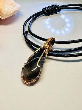 Black and Gold Teardrop Agate Pendant Necklace - Women Jewelry